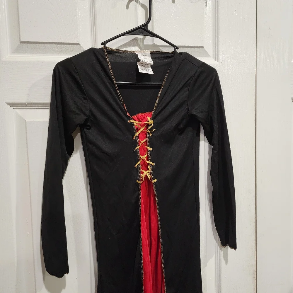 💕3/$15💕 Girls Vampire Costume